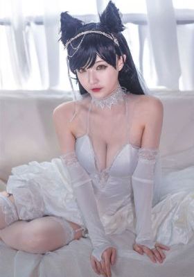 欧美比基尼喷血_4K免费在线播放